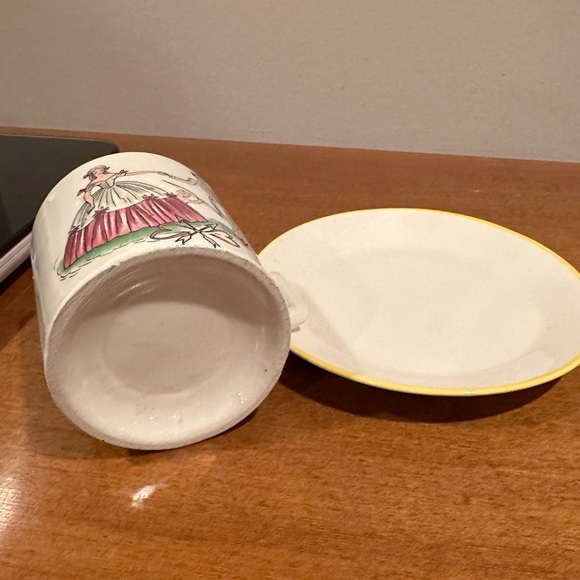 Vintage Small Cup And Saucer Made In Italy Dancing Couple With Cupid & Arrow - Picture 5 of 11